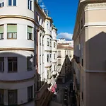 Homely Malaga Larios